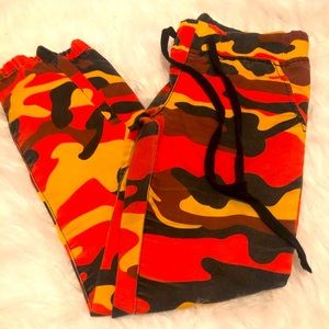 Bright orange Camo Jegging Capri Jogger pants